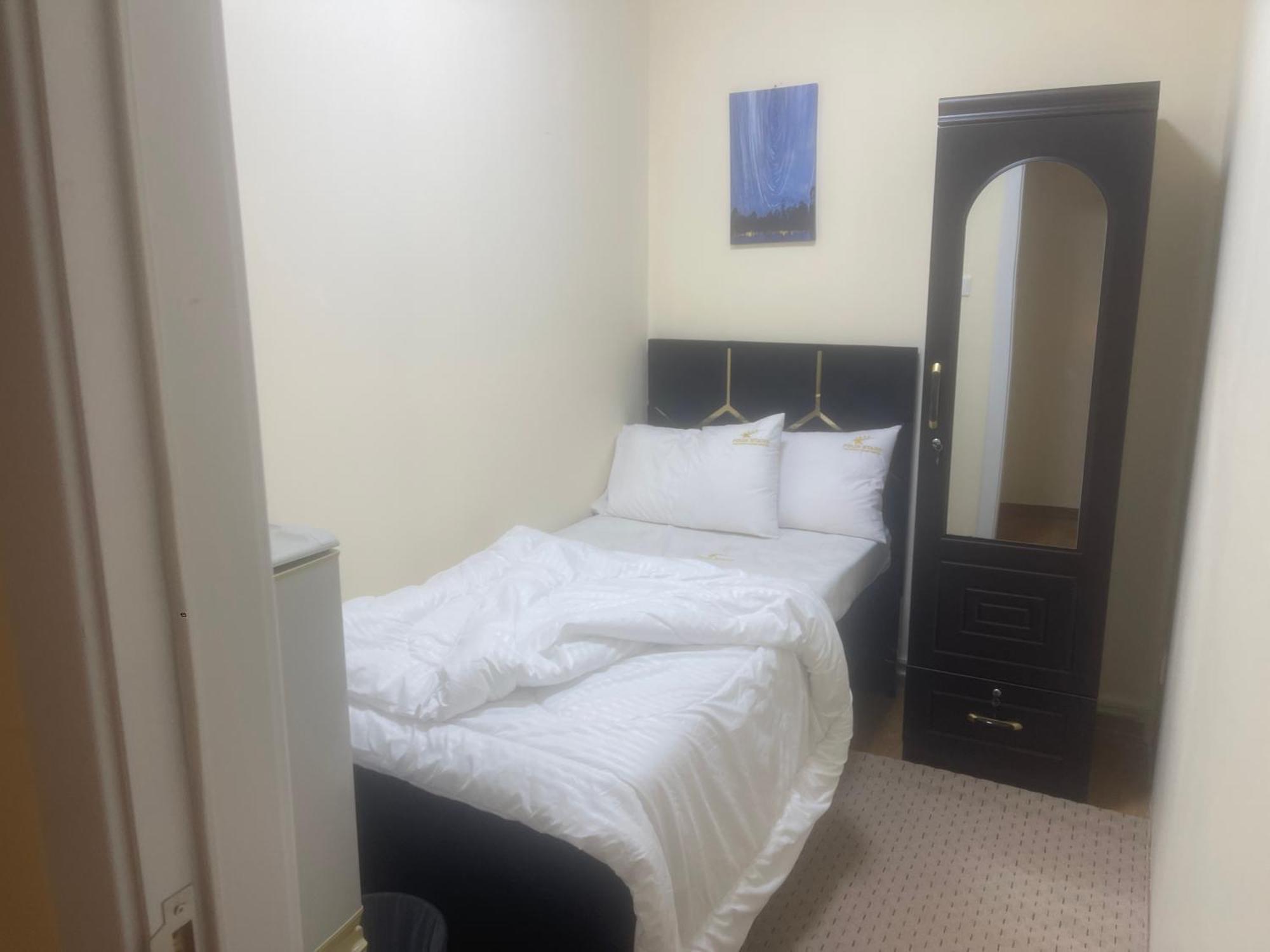 Four Stars Hostel Dubai Ngoại thất bức ảnh