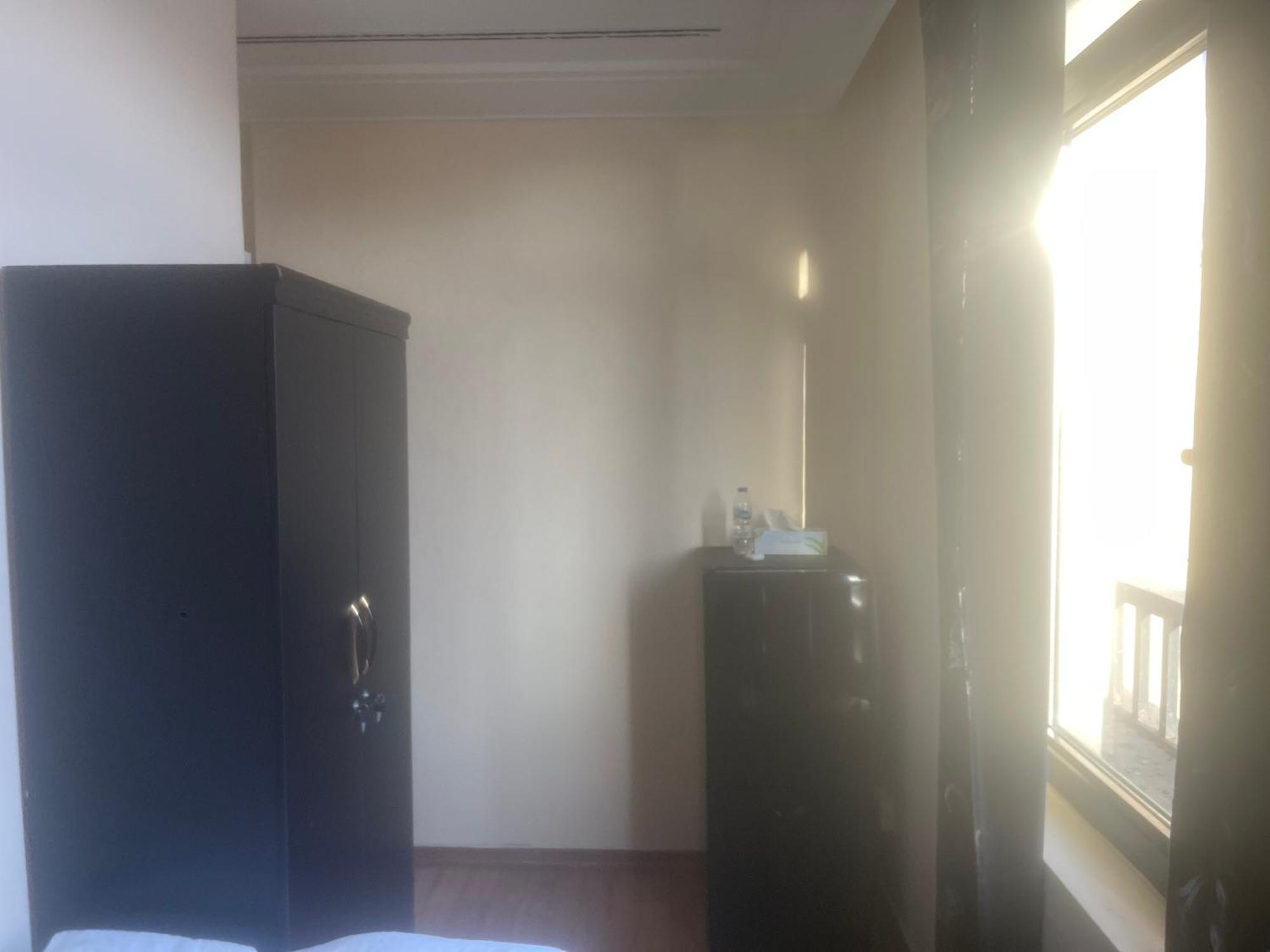 Four Stars Hostel Dubai Ngoại thất bức ảnh