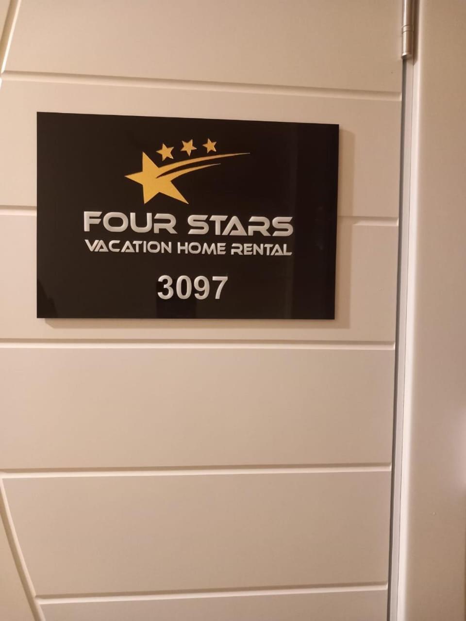 Four Stars Hostel Dubai Ngoại thất bức ảnh