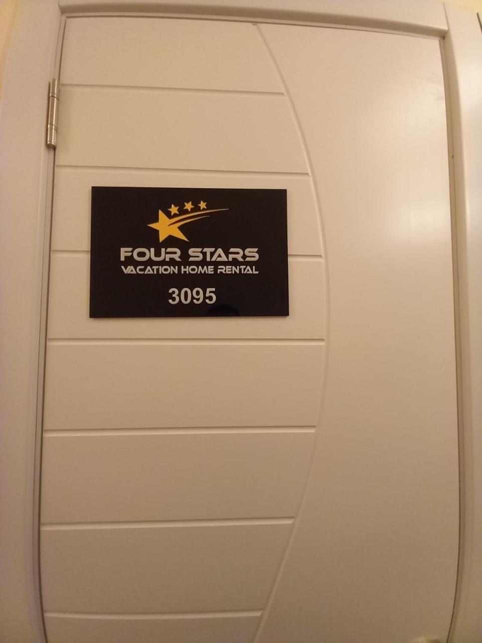 Four Stars Hostel Dubai Ngoại thất bức ảnh