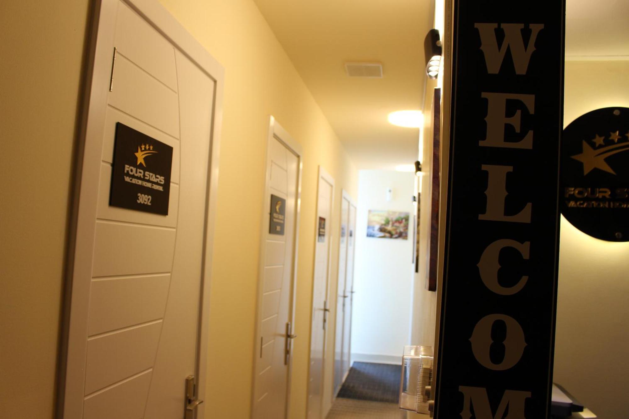 Four Stars Hostel Dubai Ngoại thất bức ảnh