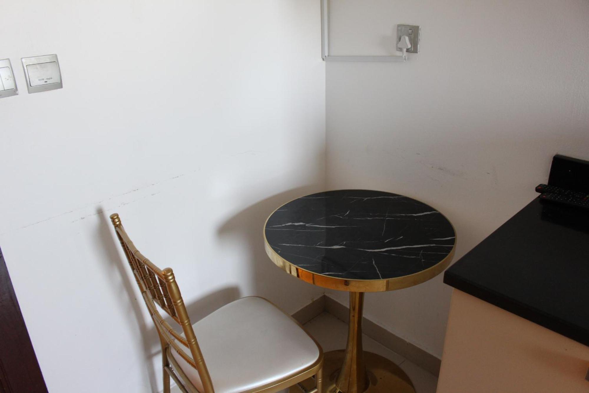 Four Stars Hostel Dubai Ngoại thất bức ảnh